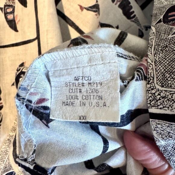 Vintage 90s AFTCO Bluewater Wear Fishing Shirt XXL Made in USA Tribal Fish Print - Picture 8 of 9